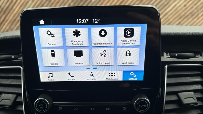 Ford Transit Custom 300 L2 Diesel Fwd 2.0 EcoBlue 130ps Low Roof Limited Van